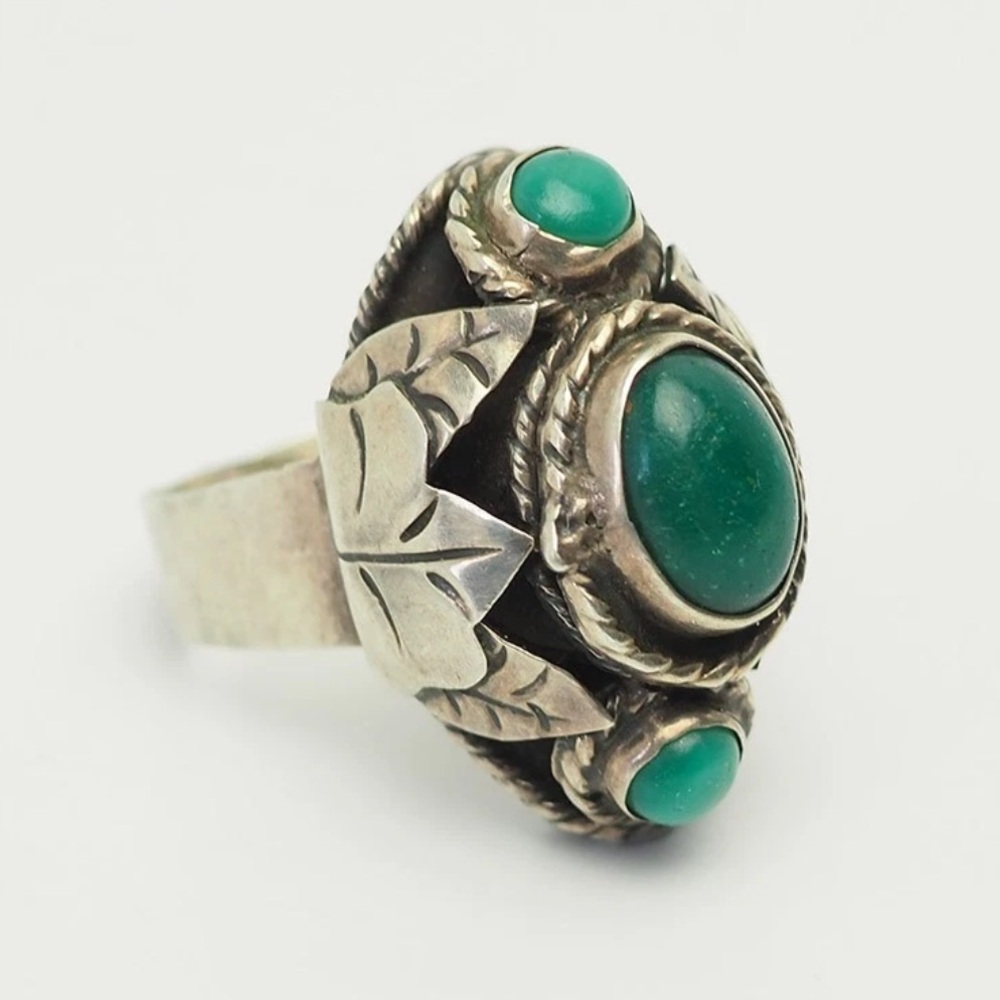 Vintage Sterling Silver Green Crystal Stone Poison Box Ring
